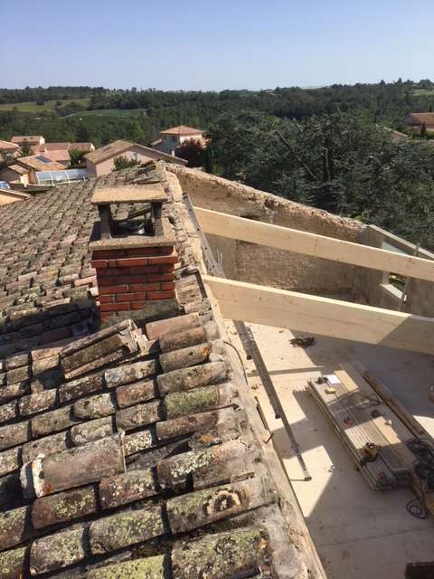 pose nouvelle charpente maison 1 e1571302646400